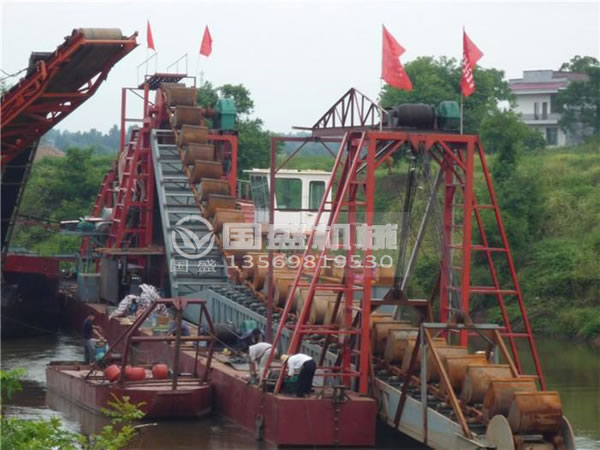 環鏈鋼鬥式輸送機 環鏈鋼鬥式輸送機